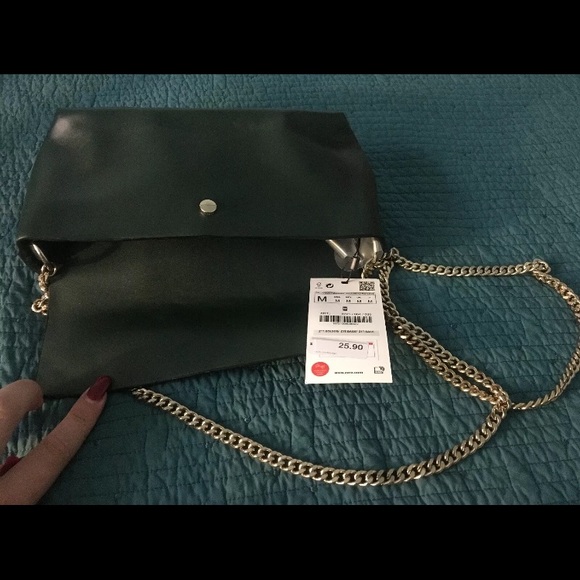 New w/ tags Zara Green Cocktail Purse Gold Chain - Picture 4 of 7